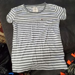 Hollister tee shirt